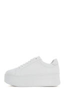 Kadın Beyaz Bağcıklı Kalın Tabanlı Deri Sneaker | Derimod Kadın Beyaz Bağcıklı Kalın Tabanlı Deri Sneaker | Derimod