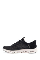 Skechers Kadın Siyah Glide Bağcıklı Kalın Tabanlı Kumaş Sneaker | Derimod Skechers Kadın Siyah Glide Bağcıklı Kalın Tabanlı Kumaş Sneaker | Derimod