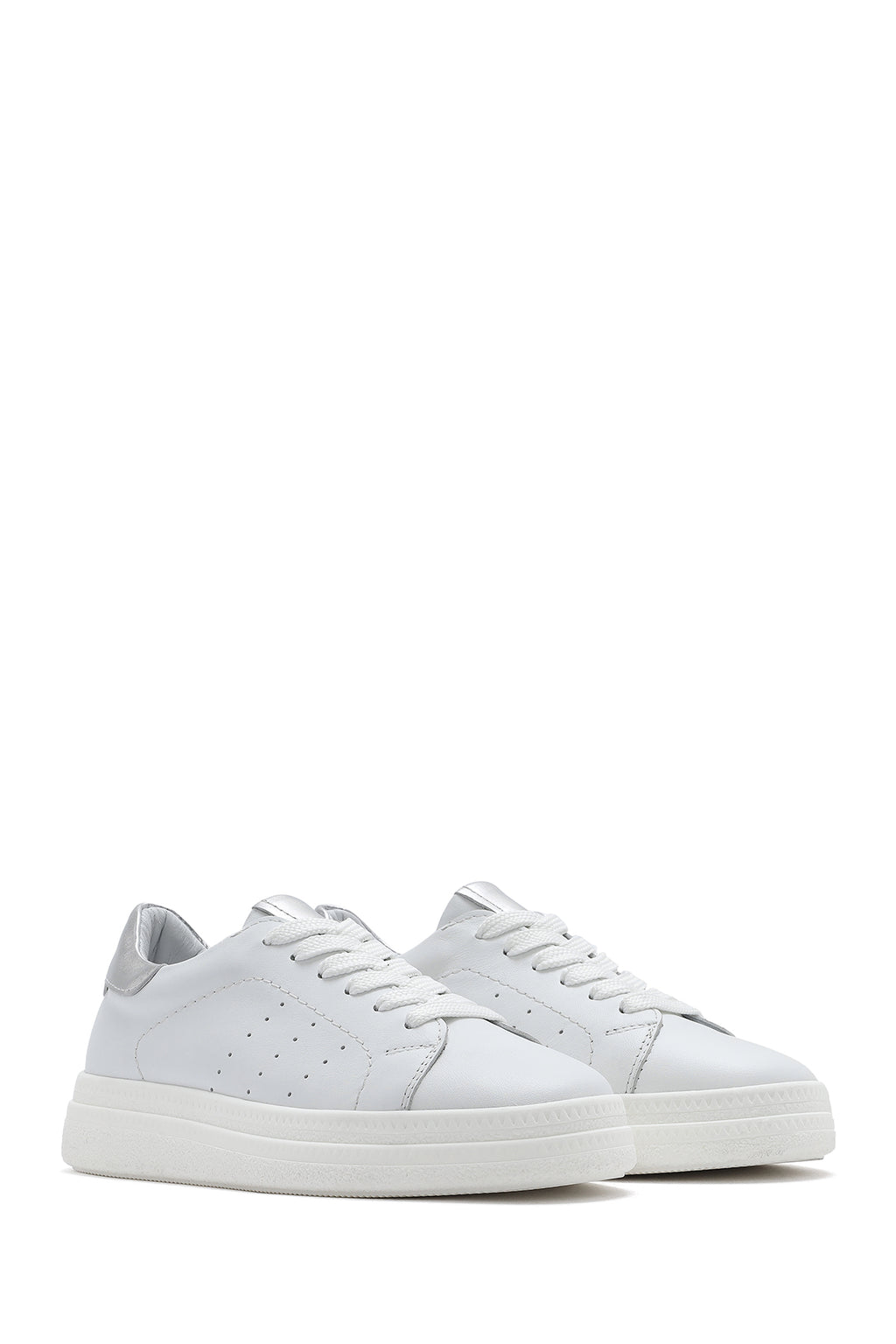 Kadın Beyaz Bağcıklı Deri Sneaker