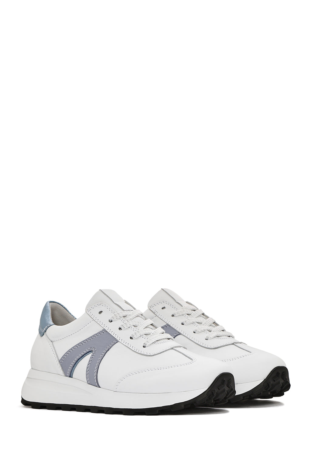 Kadın Beyaz Bağcıklı Deri Sneaker