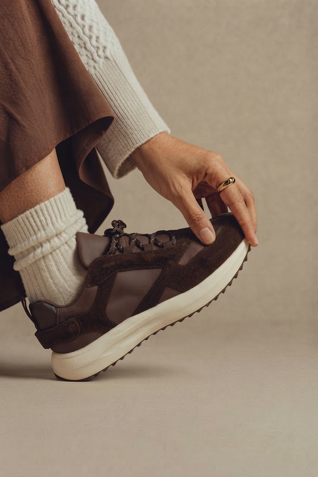 Kadın Kahverengi Bağcıklı Kalın Tabanlı Deri Sneaker