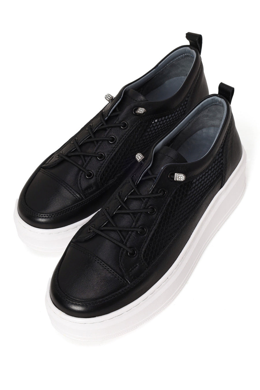 Woman Black Lace-Up Thick-Soled Leather Sneaker