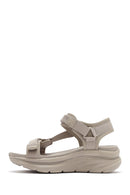 Skechers Kadın Bej D'lux Walker - Pretty Field Kalın Tabanlı Sandalet | Derimod