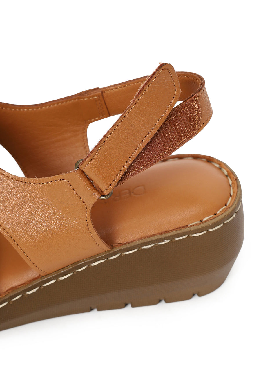 Woman Tan Wedge-Heel Leather Comfort Sandal