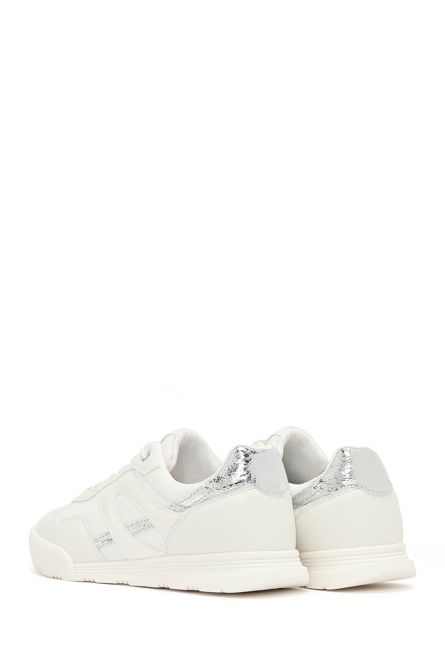 Kadın Beyaz Bağcıklı Sneaker