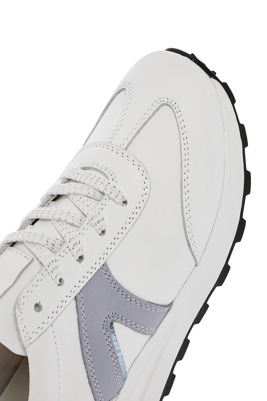 Kadın Beyaz Bağcıklı Deri Sneaker