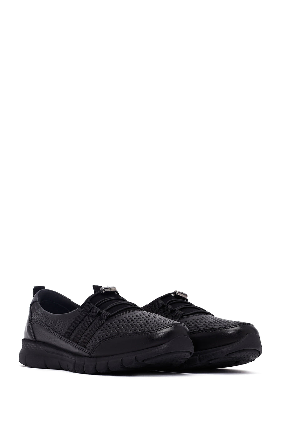 Woman Black Leather Comfort Loafer