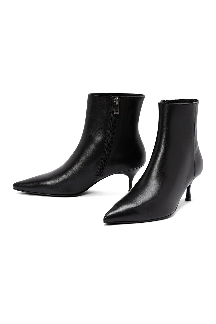 Women's Black Zippered Thin Heeled Leather Boots