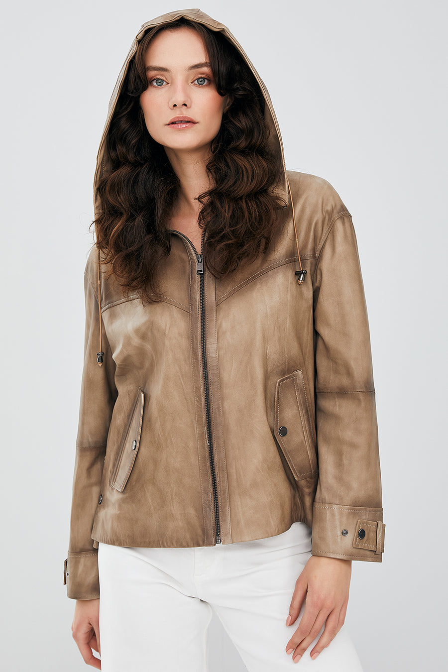 Darlen Kadın Bej Oversize Kapüşonlu Deri Ceket