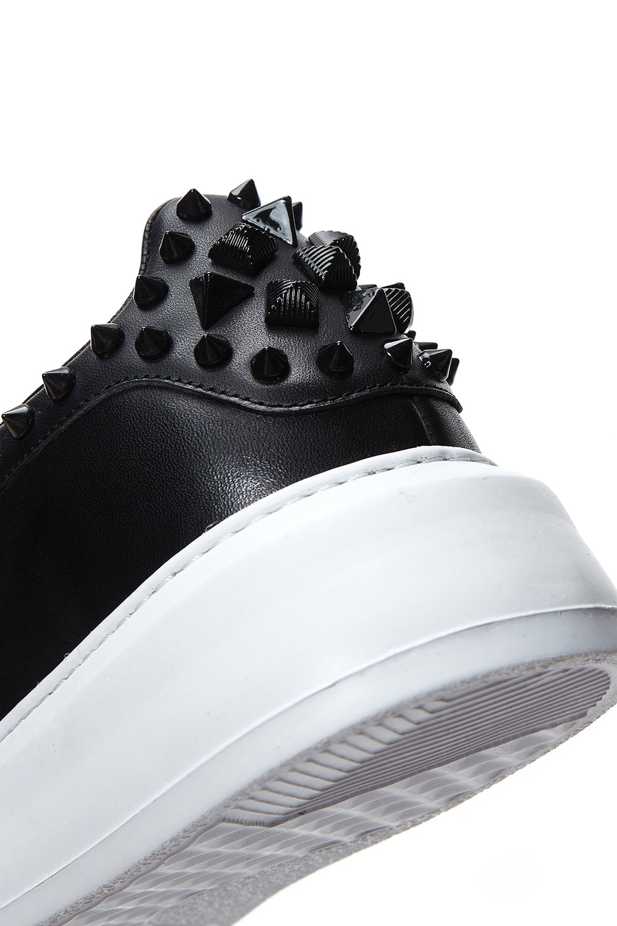 Erkek Siyah Deri Zımba Detaylı Kalın Tabanlı Sneaker