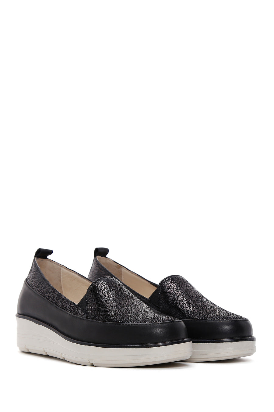 Women's Black Leather Comfort Loafer