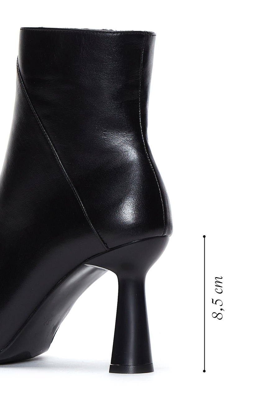 Women's Black Zippered Thin Heeled Leather Boots