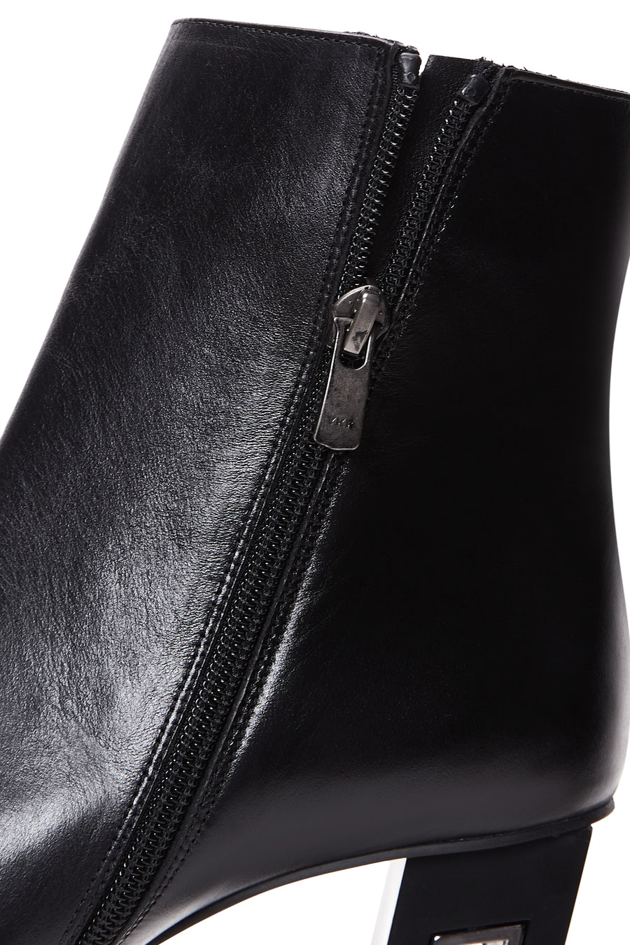 Women's Black Leather Zippered Classic Heeled Classic Boots