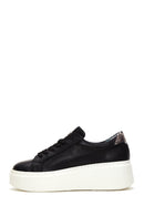 Kadın Siyah Deri Kalın Tabanlı Sneaker | Derimod