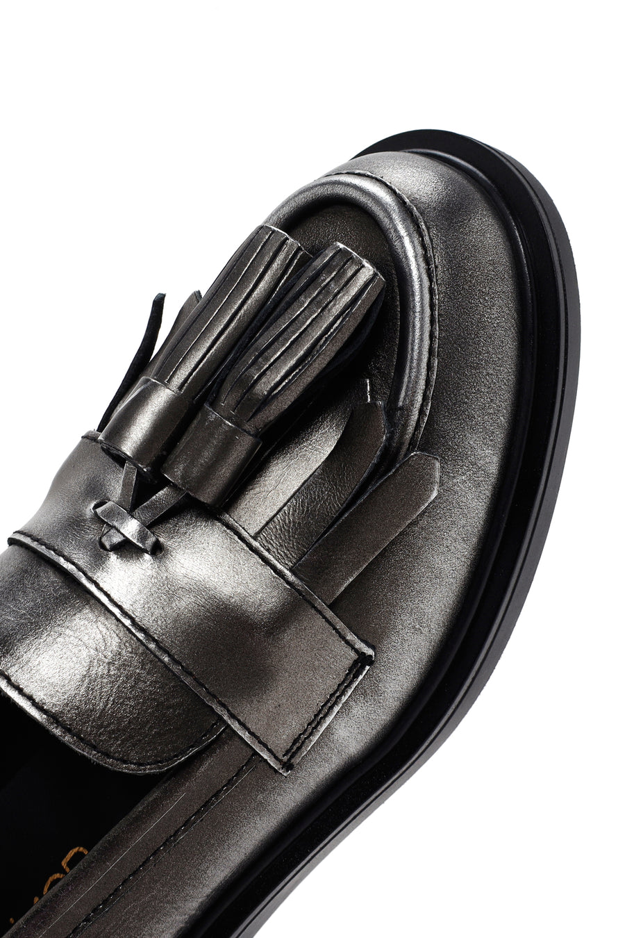 Women's Silver Leather Tasseled Masculine Loafer