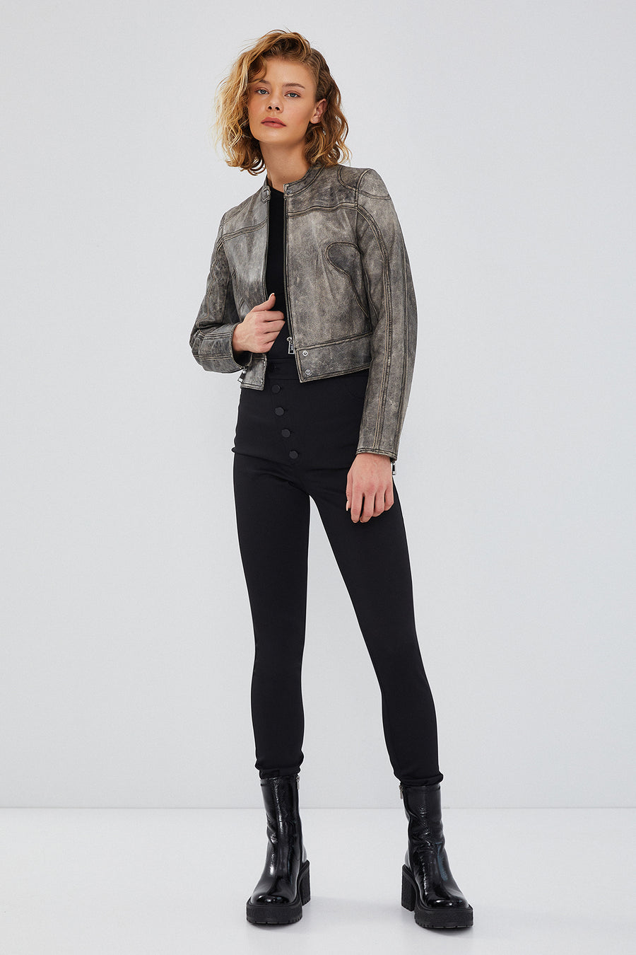 Zoey Women's Gray Vintage Short Leather Coat