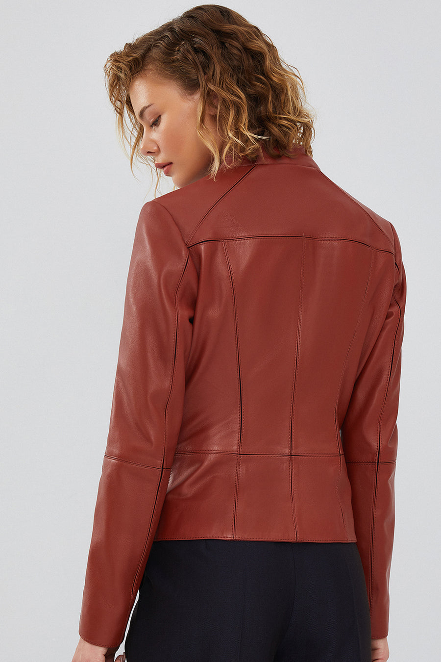 Eva Kadın Kahverengi Slim-Fit Kısa Deri Ceket