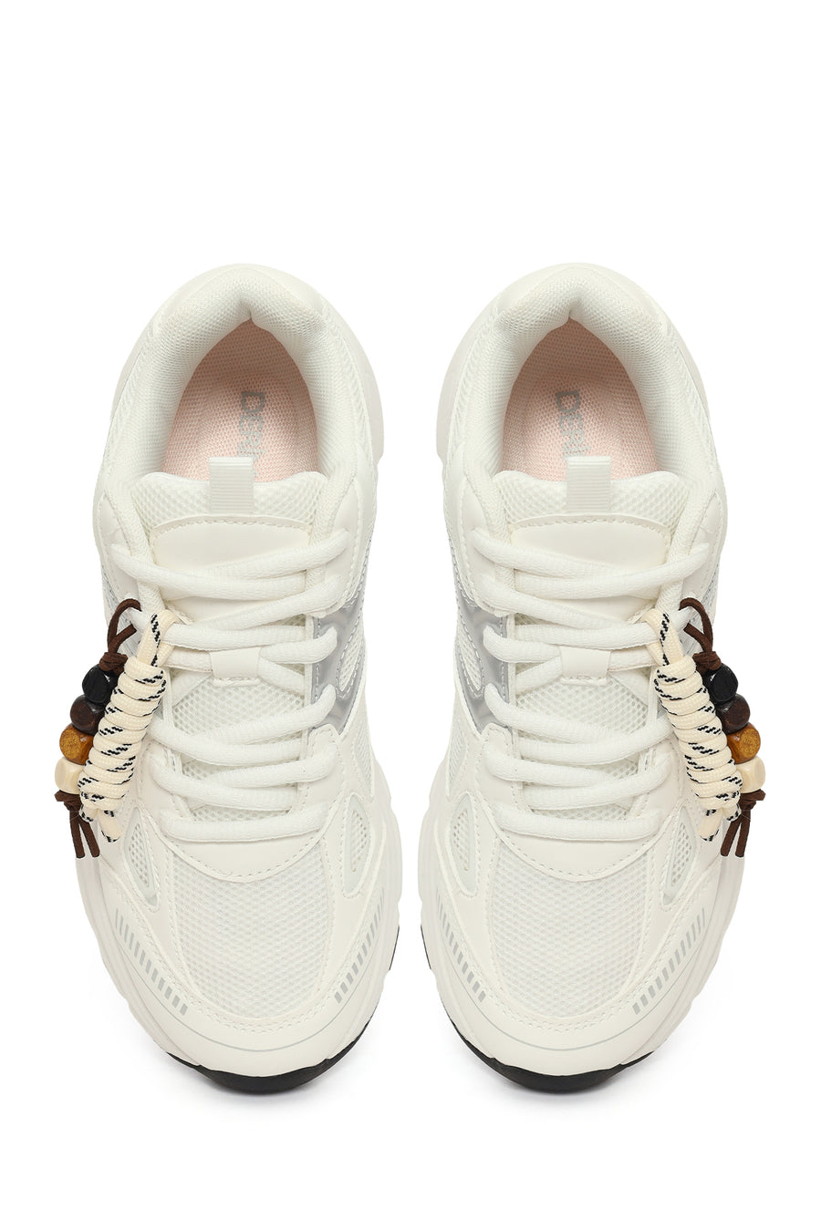 Kadın Beyaz Bağcıklı Kalın Tabanlı Charmlı Sneaker
