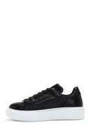 Kadın Siyah Bağcıklı Kalın Tabanlı Deri Sneaker | Derimod