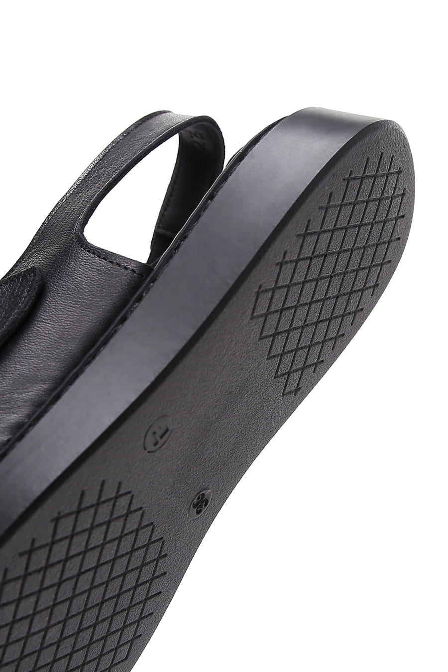 Kadın Siyah Bilekten Bantlı Çift Tokalı Deri Comfort Sandalet