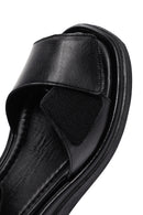 Kadın Siyah Bilekten Bantlı Deri Comfort Sandalet | Derimod