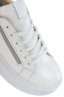 Kadın Beyaz Kalın Tabanlı Yandan Fermuarlı Deri Sneaker | Derimod