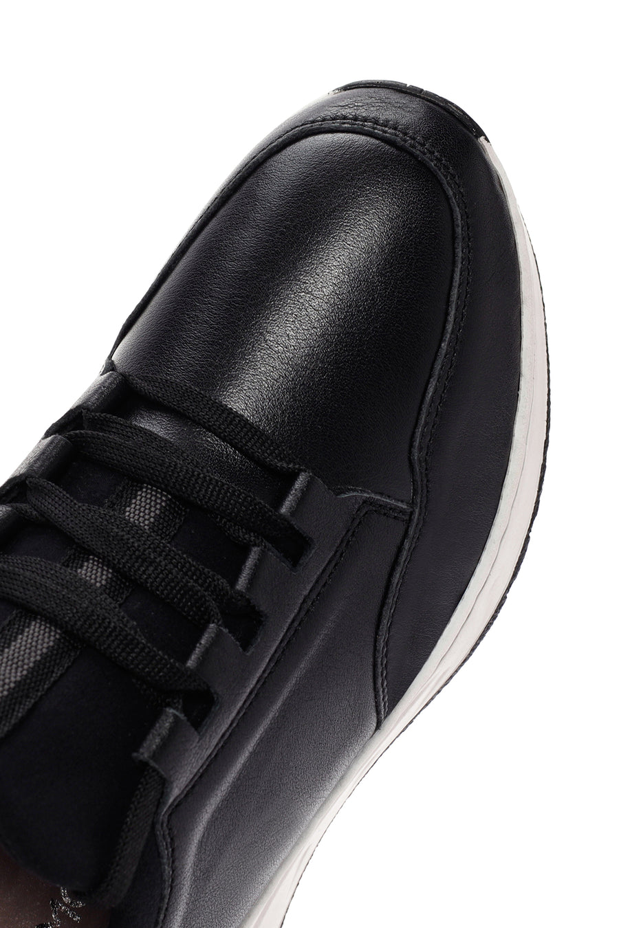 Kadın Siyah Bağcıklı Kalın Tabanlı Deri Sneaker