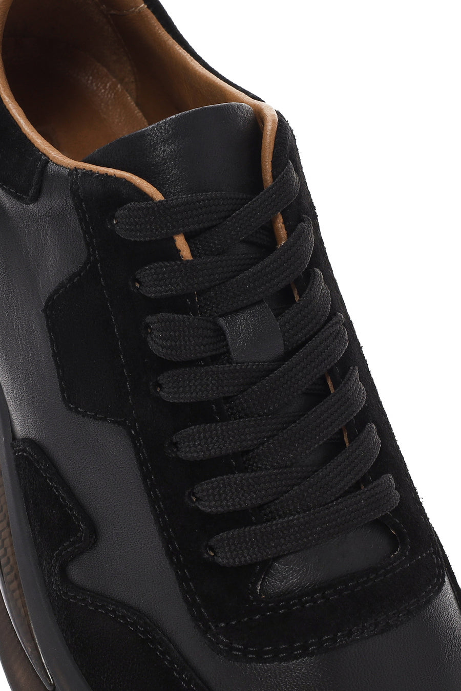 Erkek Siyah Kalın Tabanlı Bağcıklı Deri Sneaker