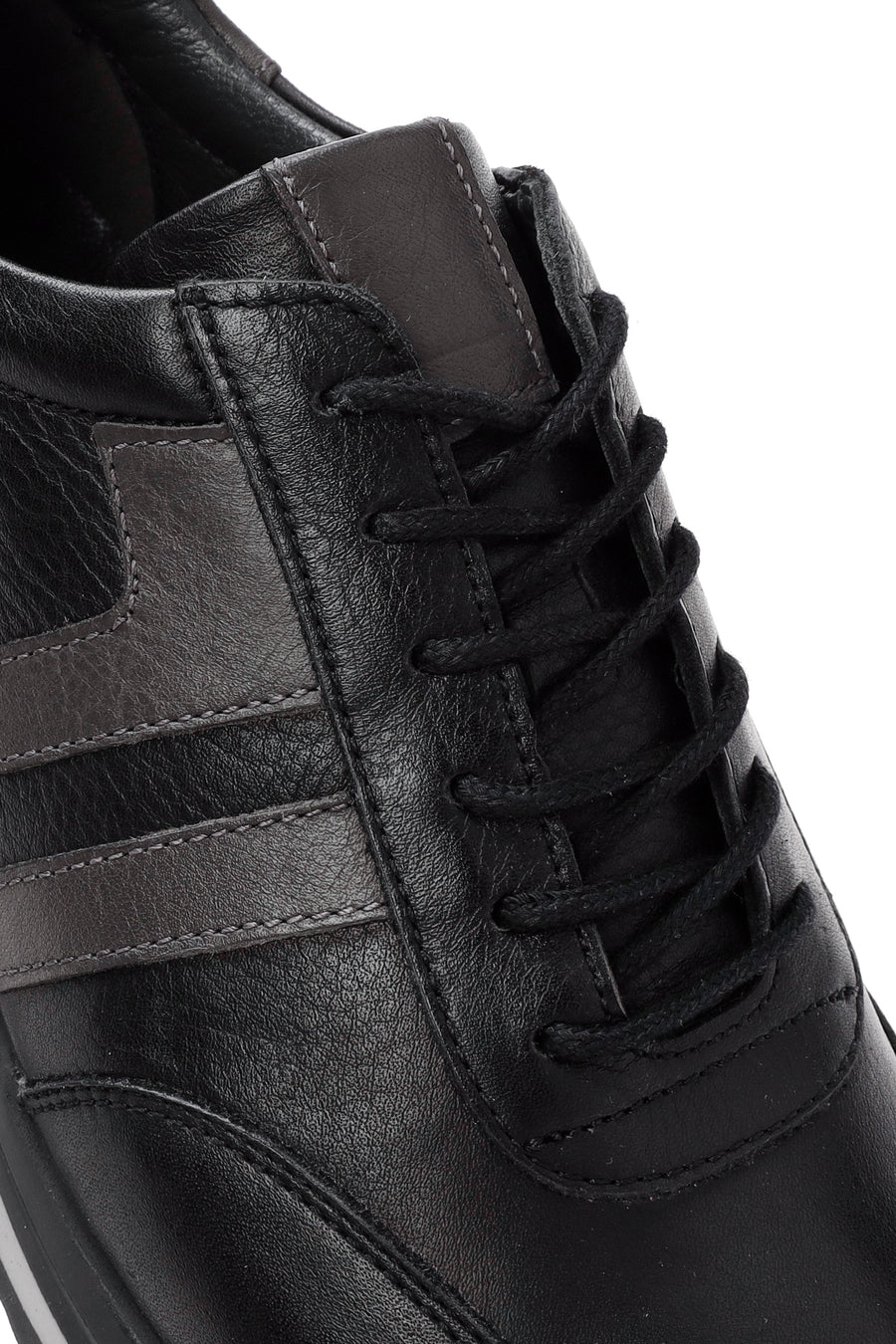 Erkek Siyah Bağcıklı Deri Sneaker