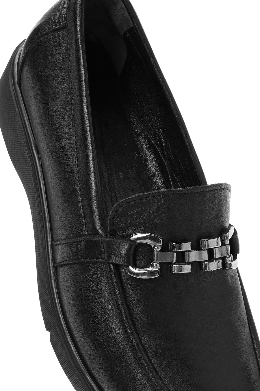 Woman Black Buckle Leather Comfort Loafer