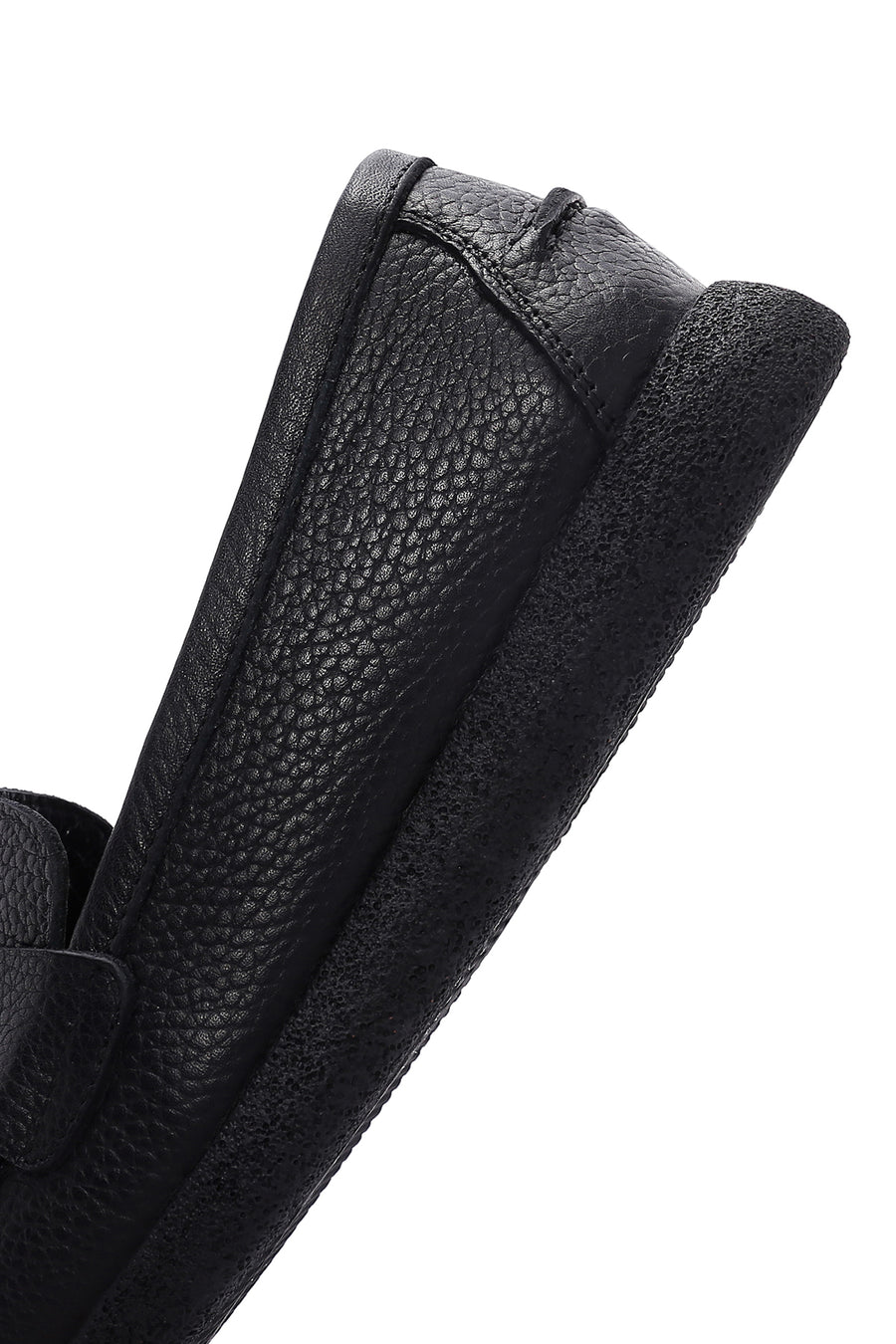 Woman Black Tassel Leather Comfort Loafer
