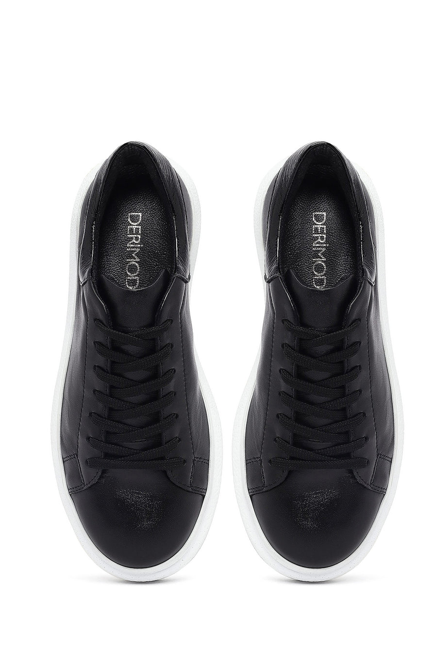 Woman Black Laced Thick Sole Leather Sneakers