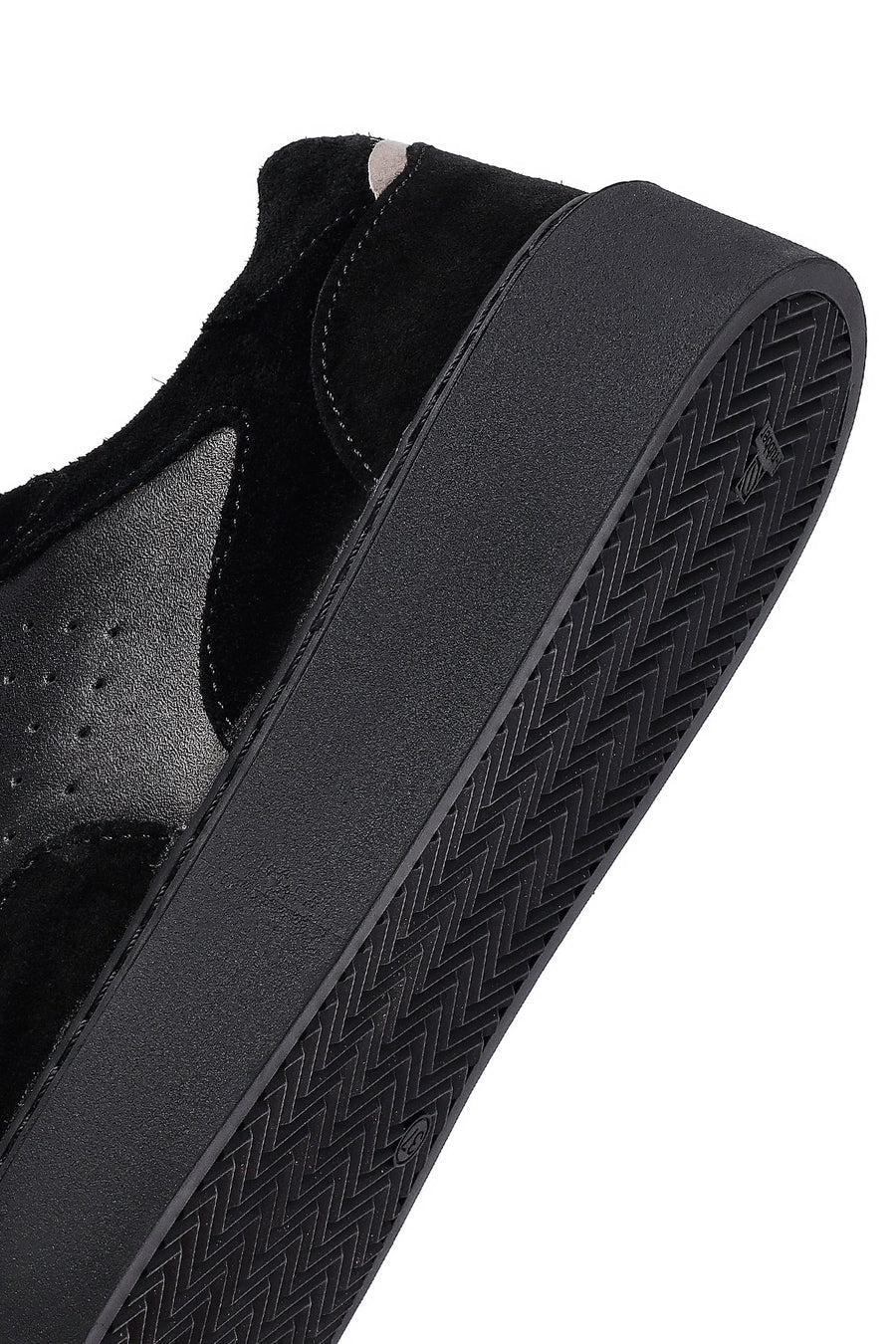 Woman Black Laced Leather Sneakers