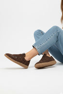 Kadın Kahverengi Bağcıklı Leopar Desenli Süet Deri Sneaker | Derimod