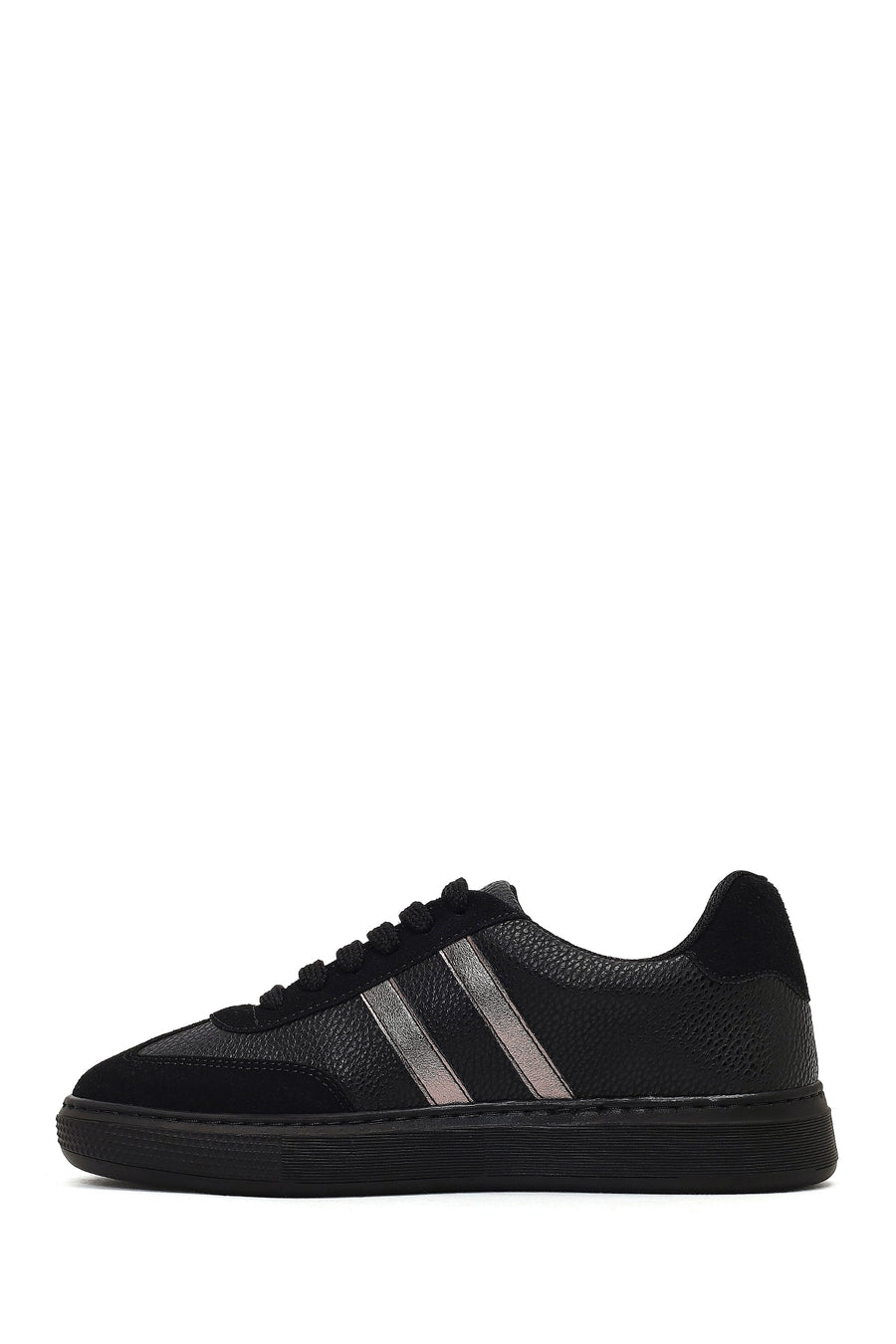 Kadın Siyah Bağcıklı Kalın Tabanlı Sneaker