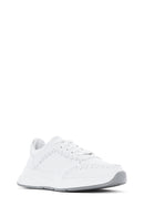Kadın Beyaz Bağcıklı Kalın Tabanlı Deri Sneaker | Derimod