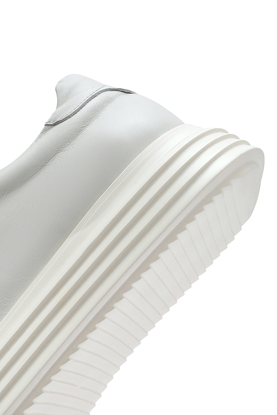 Erkek Beyaz Kalın Tabanlı Bağcıklı Deri Sneaker