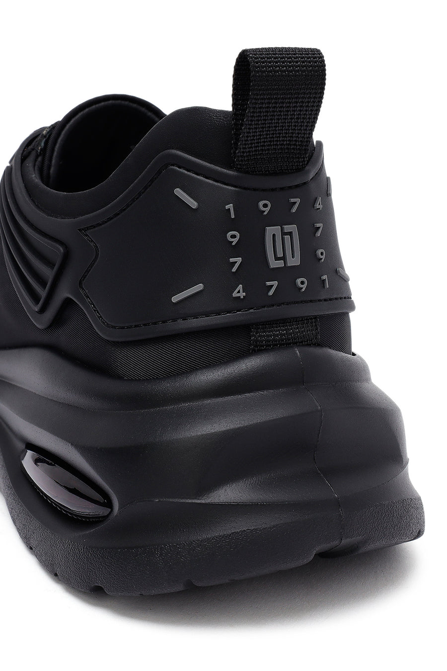 Erkek Siyah Bağcıklı Kalın Tabanlı Kumaş Sneaker