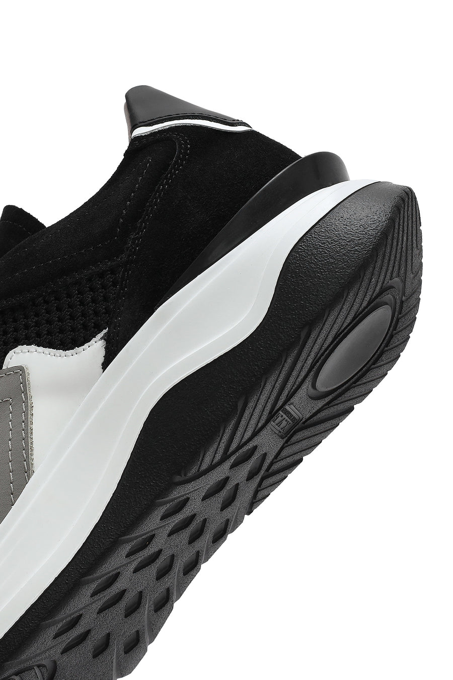 Erkek Siyah Bağcıklı Kalın Tabanlı Deri Sneaker