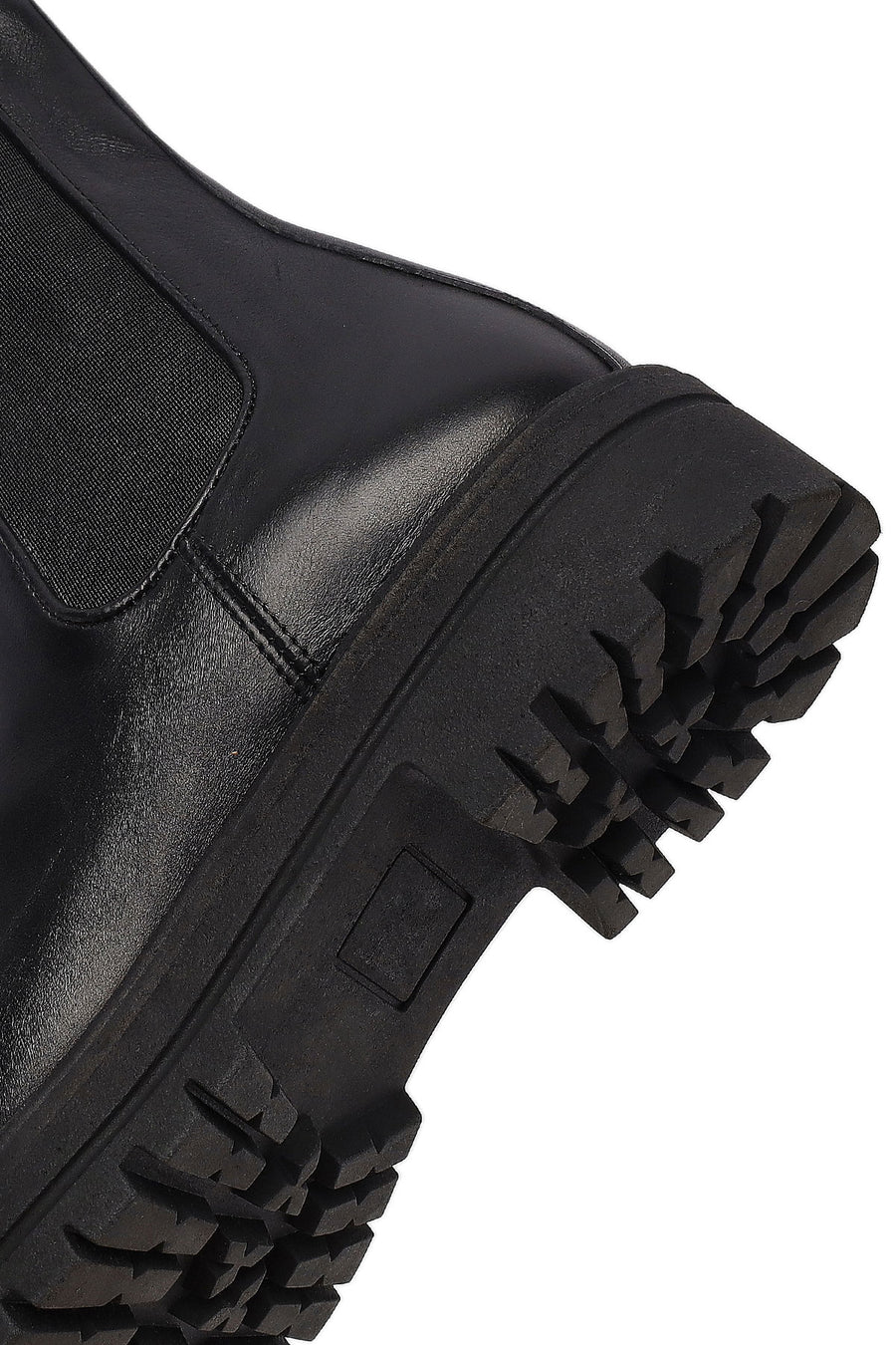 Woman Siyah Leather Chelsea Bot