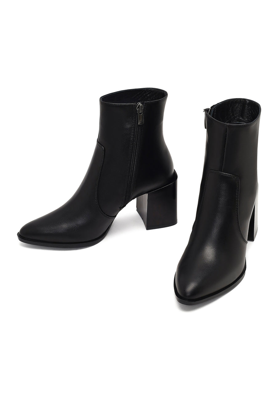 Women's Black Zippered Thick Heeled Leather Boot