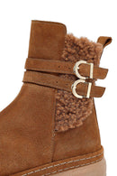 Woman Tan Zippered Suede Leather Teddy Bot | Derimod