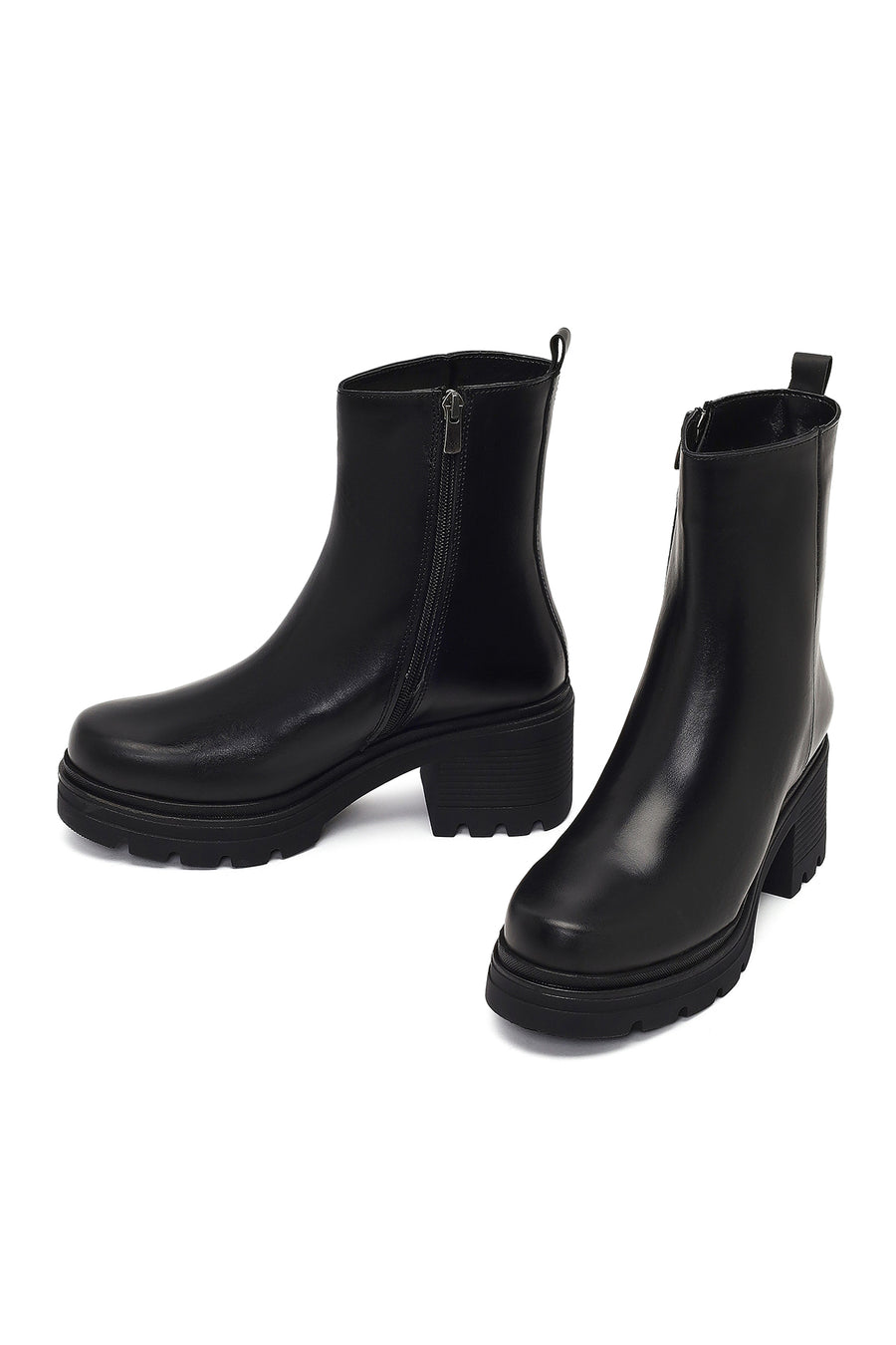 Women's Black Zippered Thick Heeled Leather Boot