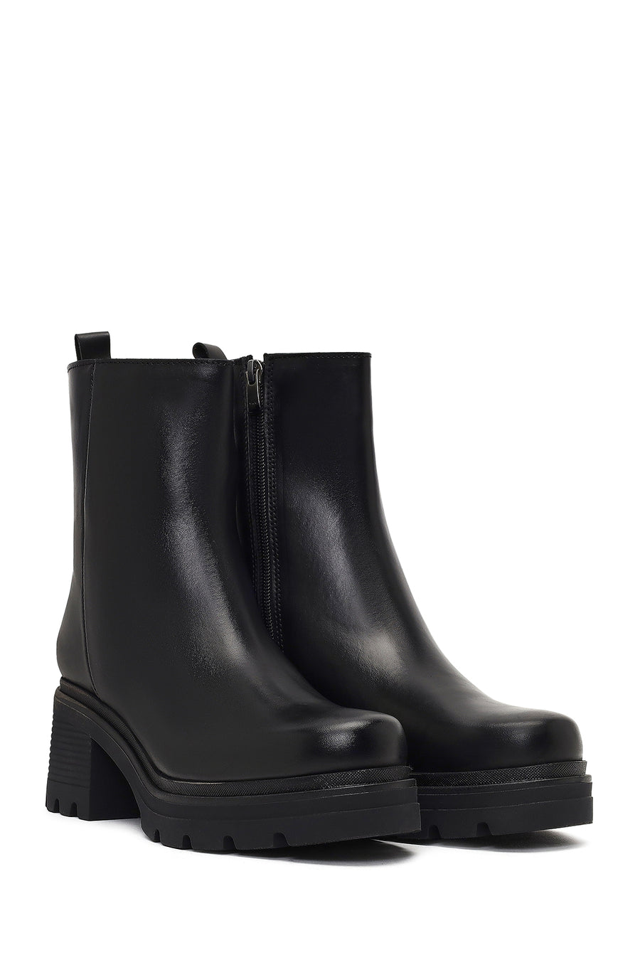 Women's Black Zippered Thick Heeled Leather Boot