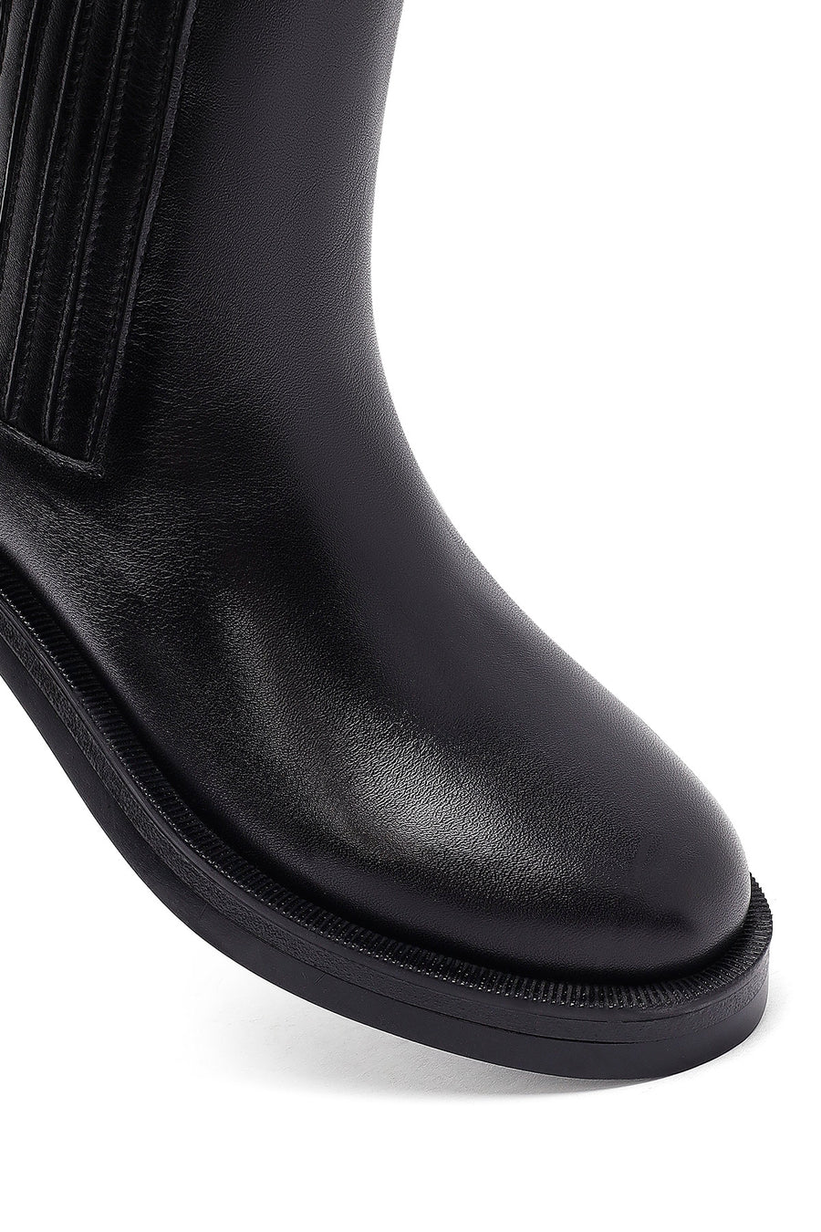 Woman Siyah Leather Chelsea Bot