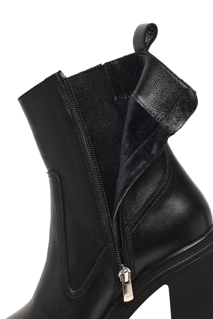 Women's Black Zippered Thick Heeled Leather Boot