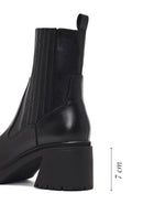 Women's Black Zippered Thick Heeled Leather Boot | Derimod