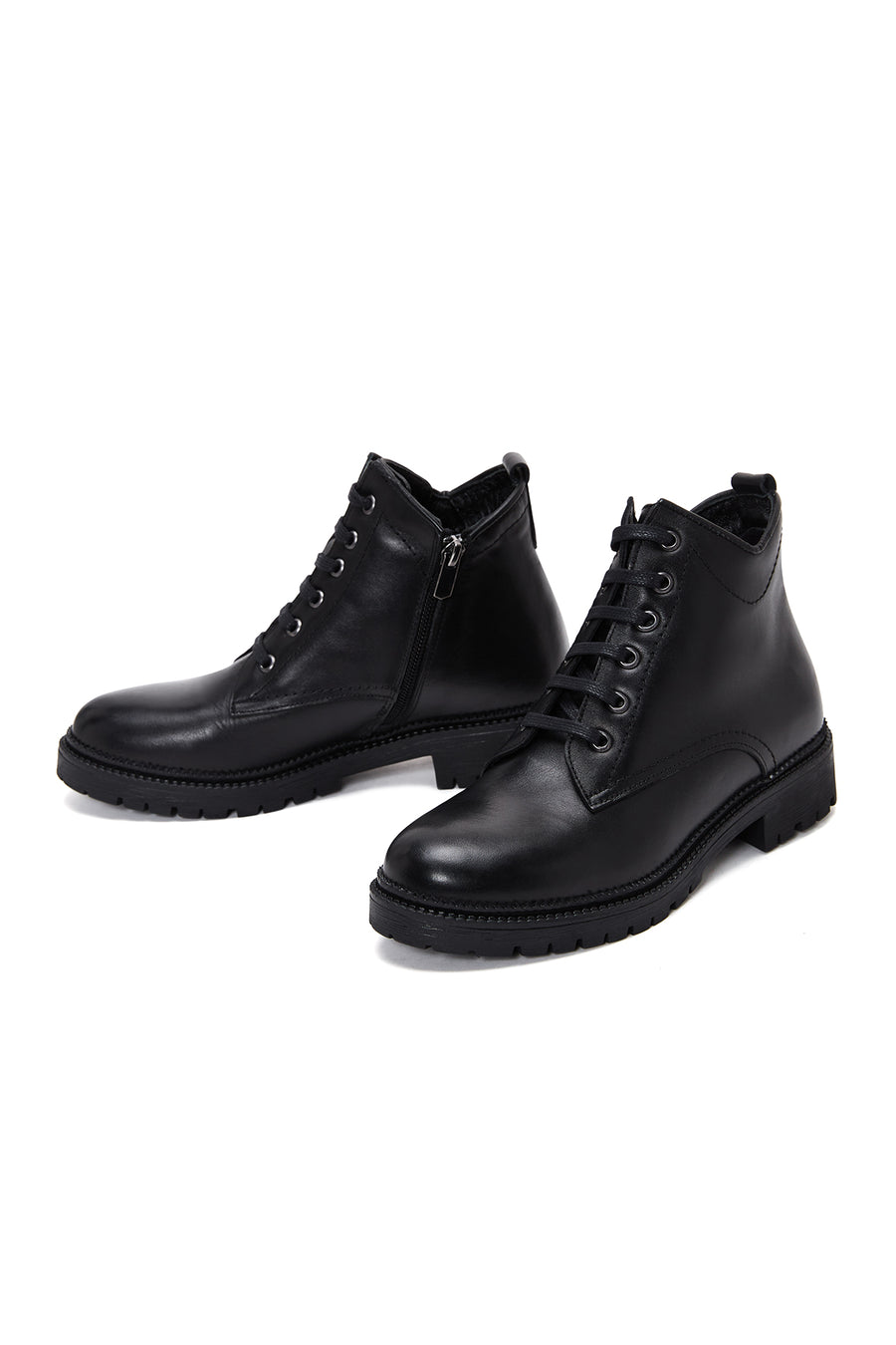 Woman Black Zippered Casual Leather Boat