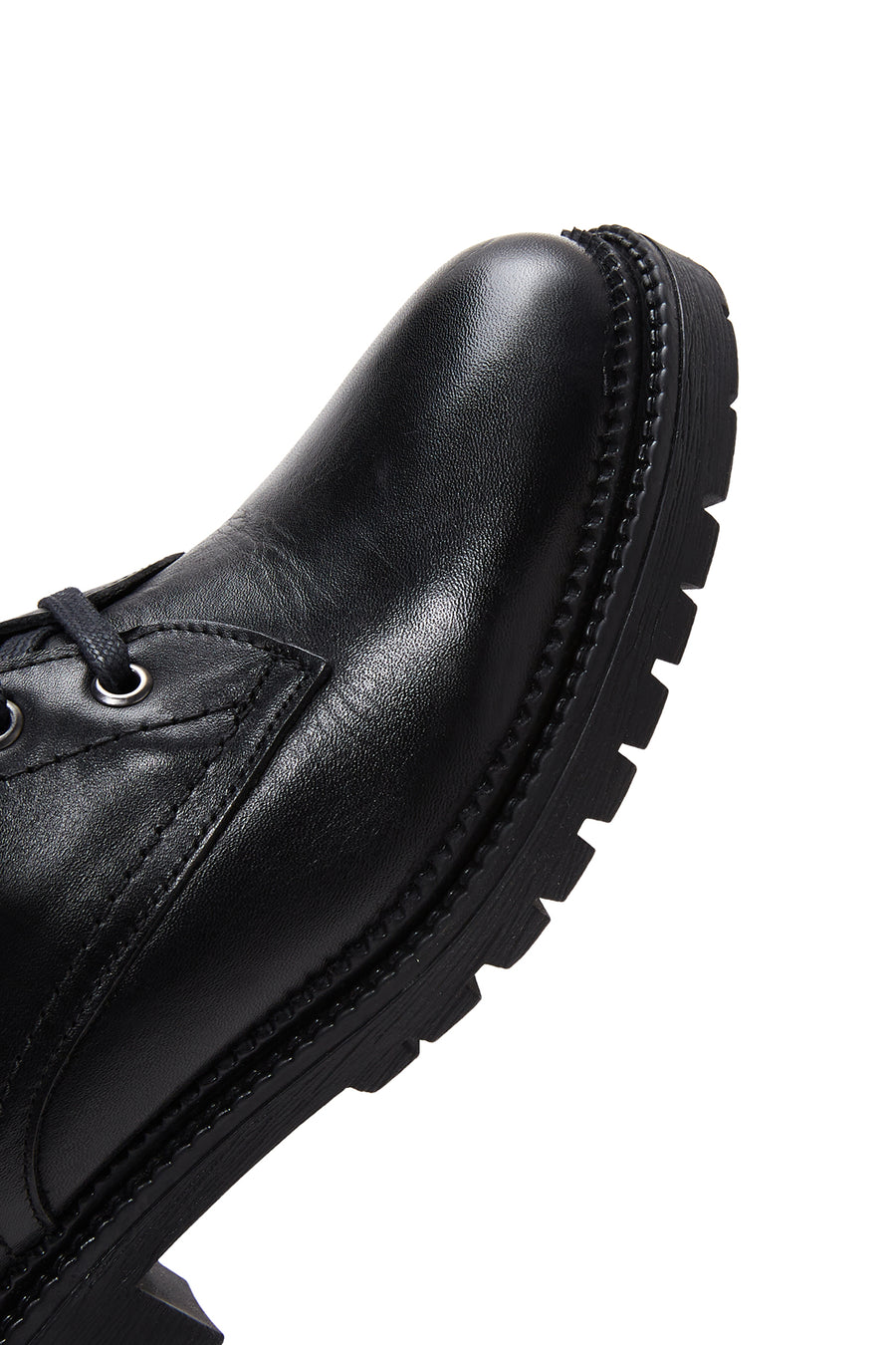Woman Black Zippered Casual Leather Boat