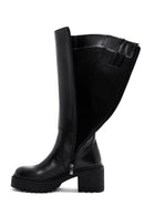 Woman Black Zippered Chunky Heels Leather Boot | Derimod